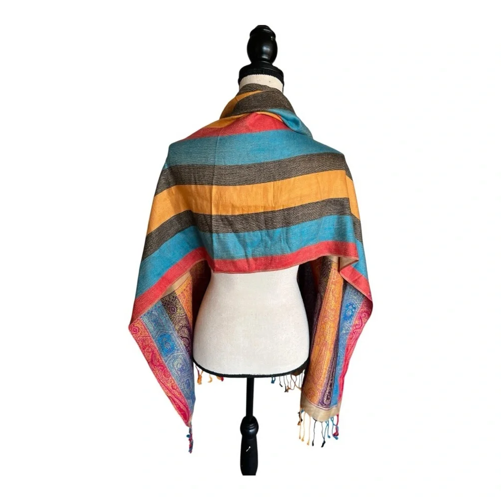 Women's Elegant Multicolor Reversible Paisley Infinity Shawl Scarf